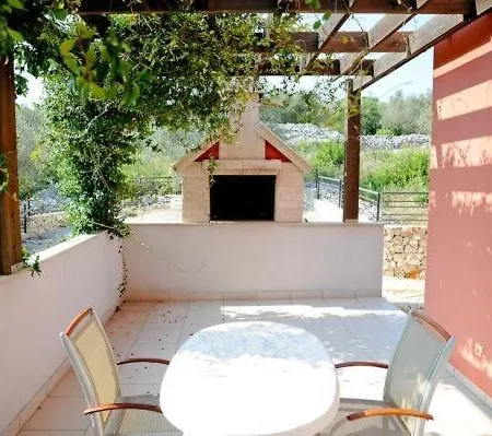 In With Seaview, Terrace, Air Condition, Wifi Kali