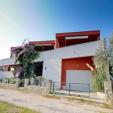 Апартаменты In With Seaview, Terrace, Air Condition, Wifi