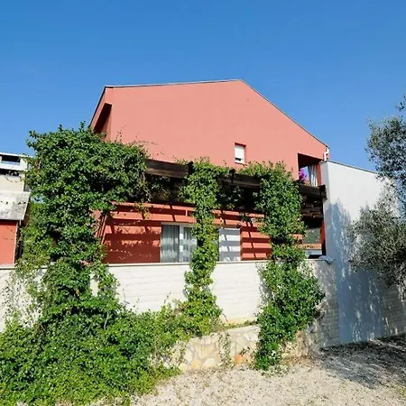 Апартаменты In With Seaview, Terrace, Air Condition, Wifi Кали