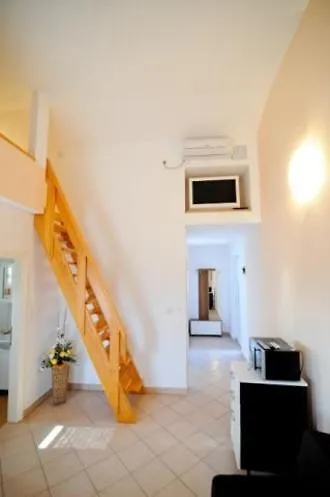 In With Seaview, Terrace, Air Condition, Wifi Апартаменты Кали