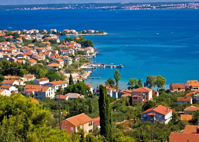 In With Seaview, Terrace, Air Condition, Wifi *