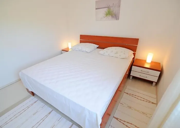 In With Seaview, Terrace, Air Condition, Wifi * Kali
